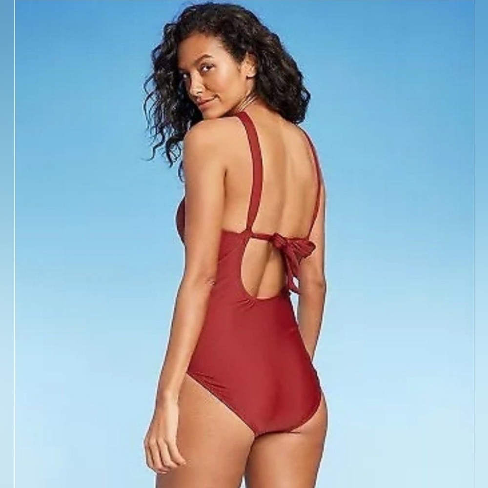 Kona Sol Women's Ring Crossover Ruched Full Coverage One Piece Swimsuit MEDIUM - Picture 2 of 5